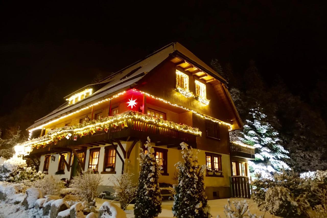 Hollhouse - Bed & Breakfast Hinterzarten Eksteriør bilde